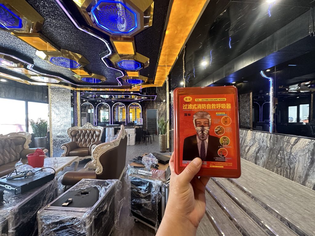 thi-cong-lap-dat-phong-karaoke-tron-goi