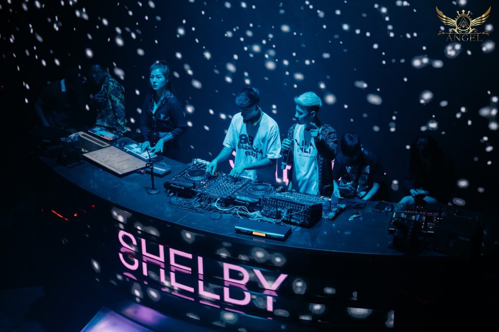 am-thanh-anh-sang-bar-club-ha-noi am-thanh-anh-sang-bar-club-ha-noi