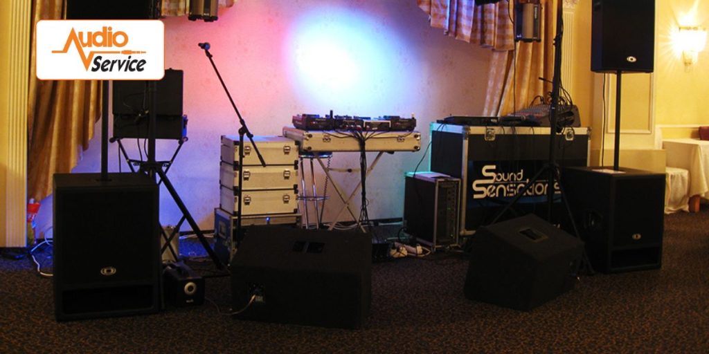 dan-am-thanh-anh-sang-cho-nha-hang-tiec-cuoi