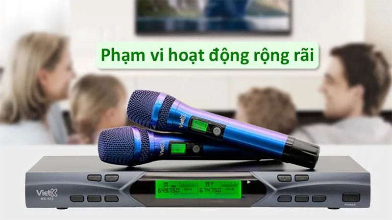 Micro không dây VietK có tốt không? 2 micro khong day vietk mx570 co pham vi hoat dong rong