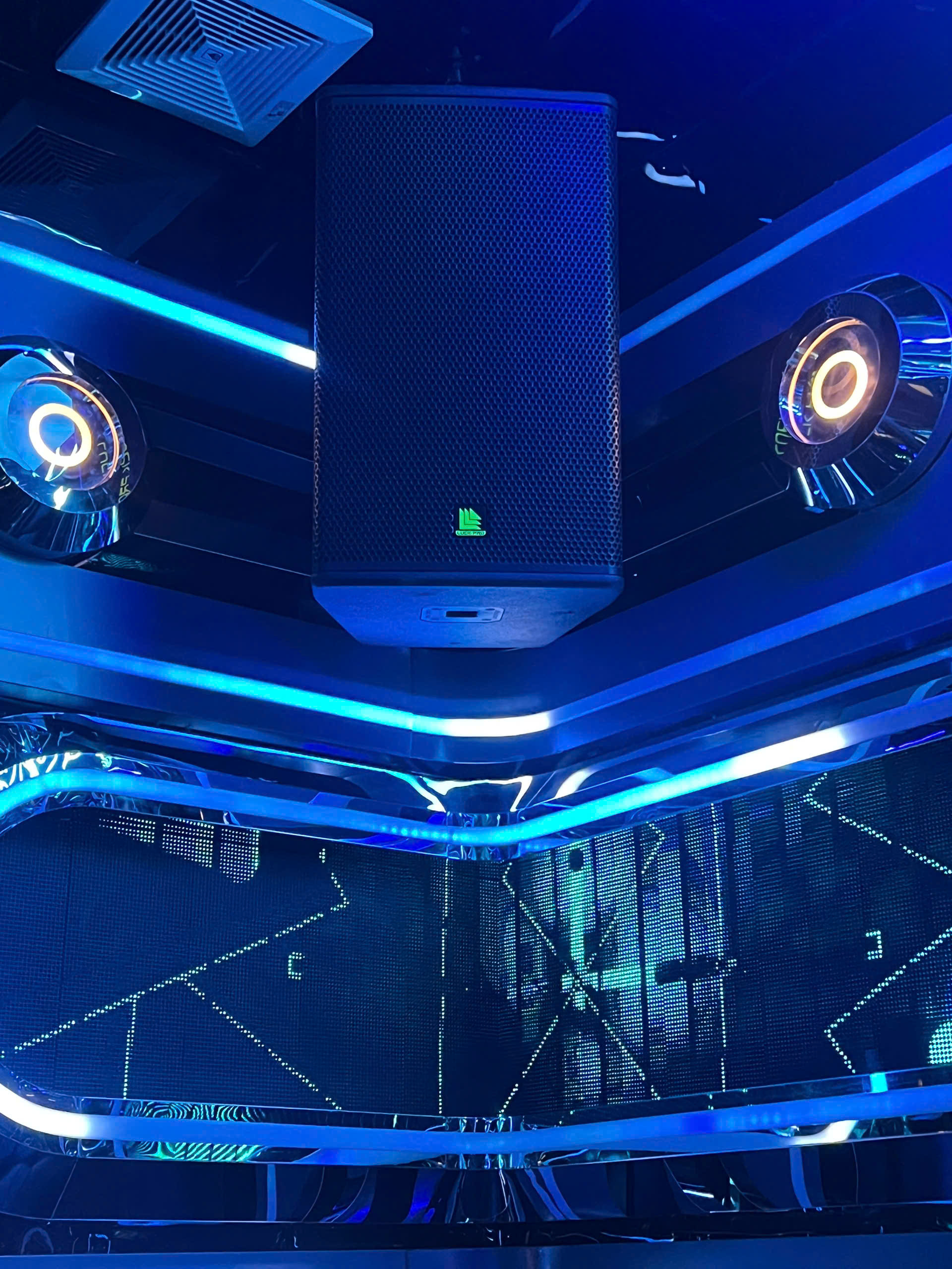 Thi Công Phòng Karaoke Để Kinh Doanh